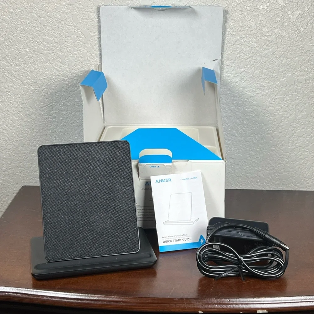 Anker Black Wireless Charging Stand for Kindle Paperwhite